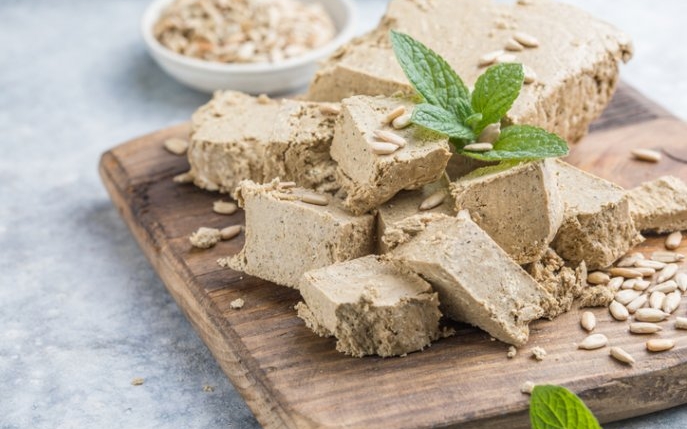 Halva: beneficii, proprietăți și idei de consum