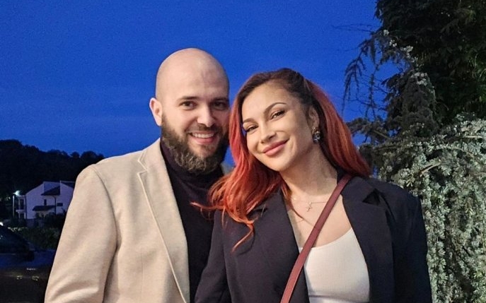 Lora se mărită după 9 ani de relație: „Merităm petrecerea aia, merităm încununarea iubirii"