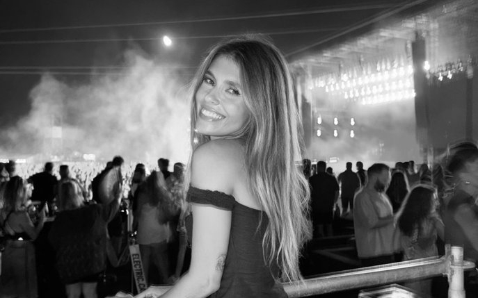 Gafa uriașă făcută de Sânziana Negru. Este acuzată în online că ar fi aruncat o pungă cu alimente la Electric Castle