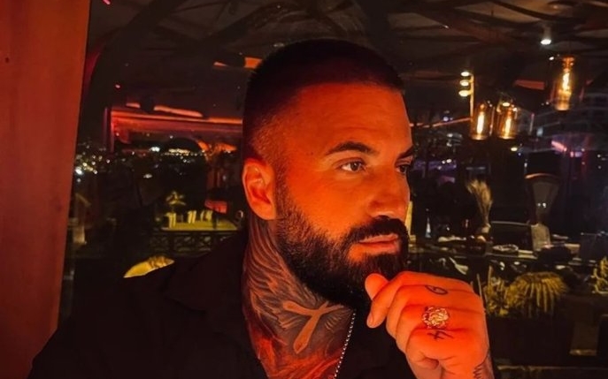 Cine este Marcel Andrei, ispita de la Insula Iubirii. Este plecat de 10 ani din România și înainte a lucrat în armată