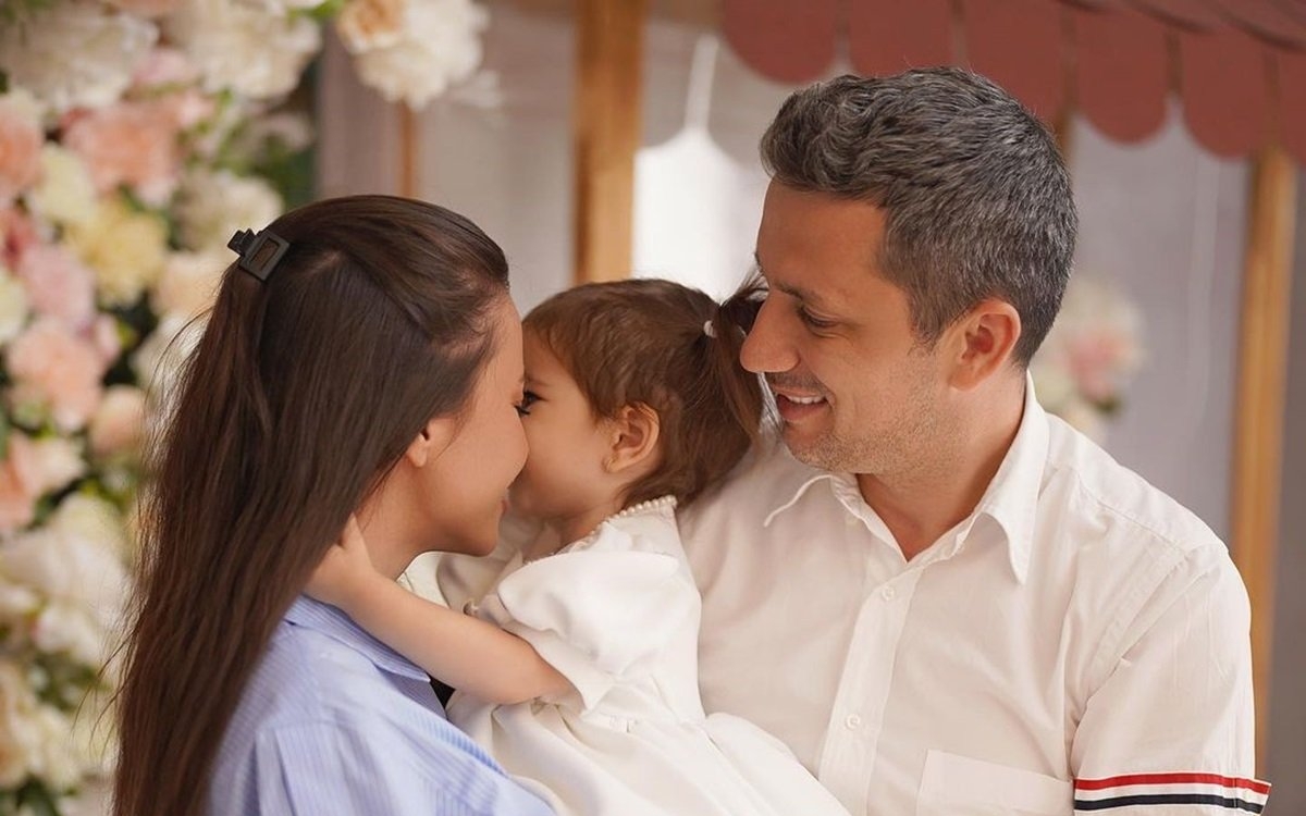 Flick, domnul Rimă, mai sincer ca oricând despre "prieteniile" pierdute după ce s-a căsătorit. "Am făcut o promisiune față de Denisa"