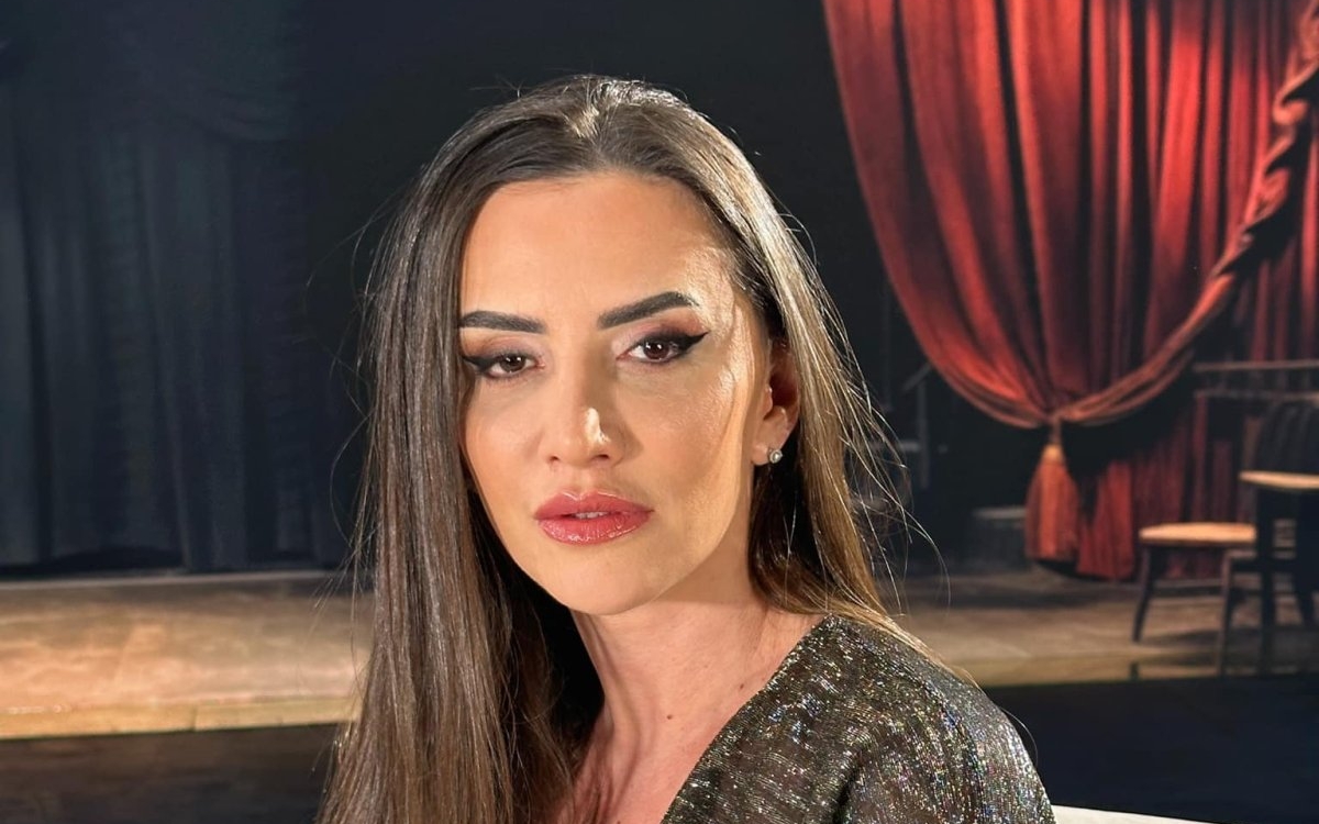 Cum arăta Mara Bănică înainte de intervențiile estetice. Vedeta s-a schimbat enorm în ultimii ani