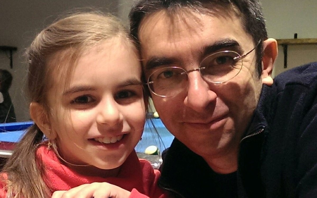 Fiica lui Mihai Găinușă a împlinit 19 ani. Eva este leită tatăl ei