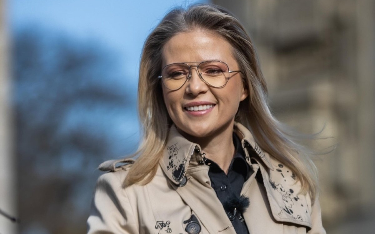 Sonia Simionov explică, pe întelesul tuturor, ce înseamnă „RoExit”, dacă va ieși Călin Georgescu președinte. "Adio fonduri"