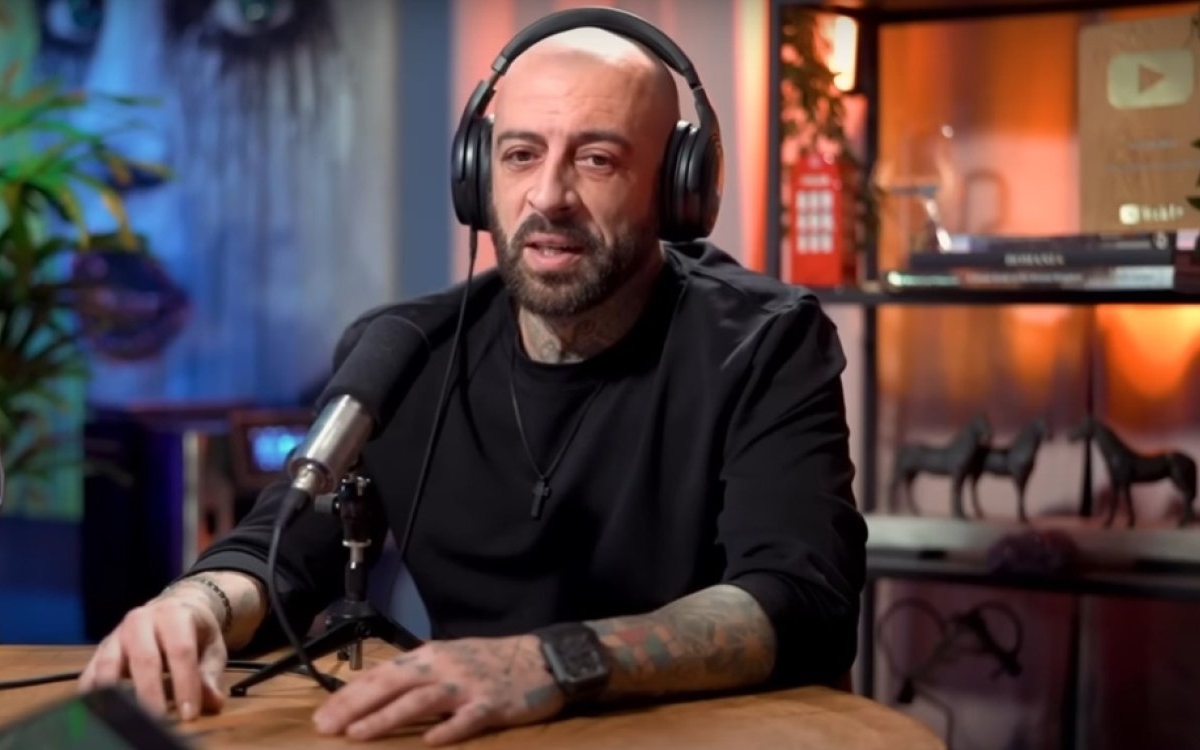Elena, fosta soție a lui CRBL, s-ar fi mutat cu fiica lor în altă țară: „Ele cred că eram cu Olga înainte și de asta am divorțat”