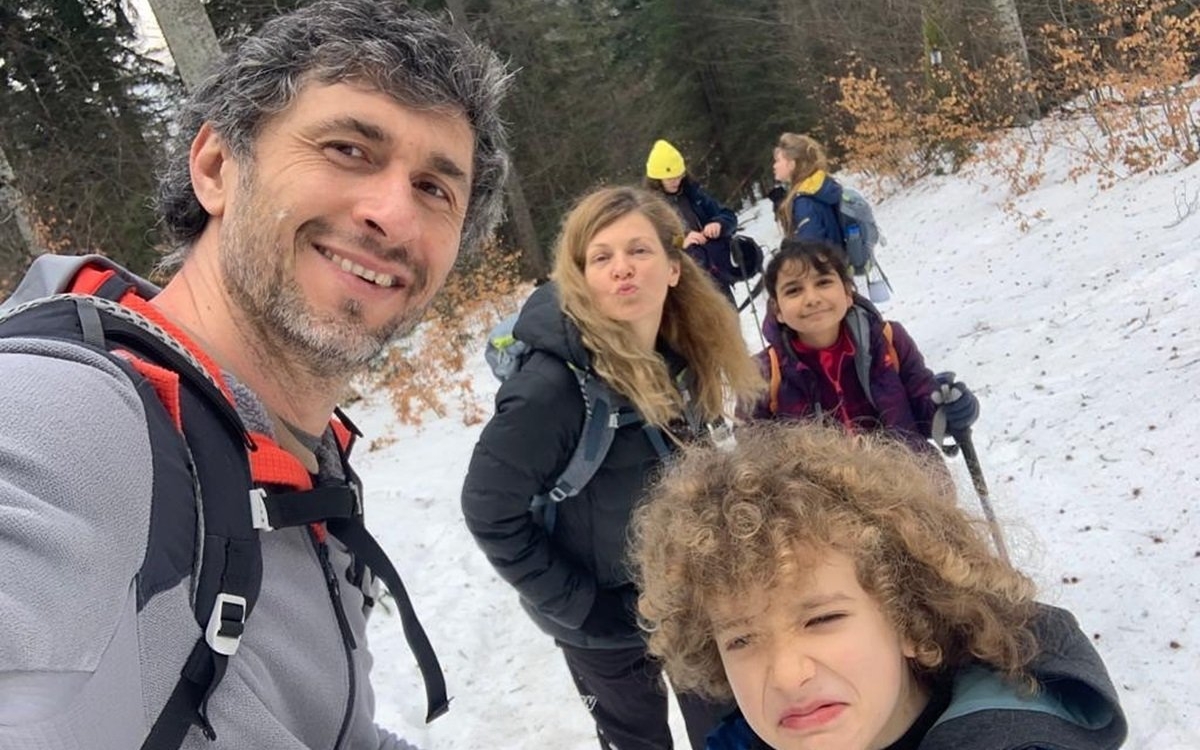 Dragoș Bucur nu este de acord cu studiile în străinătate. „Cred că e puțin greșit să îi crești pentru a pleca de lângă tine"