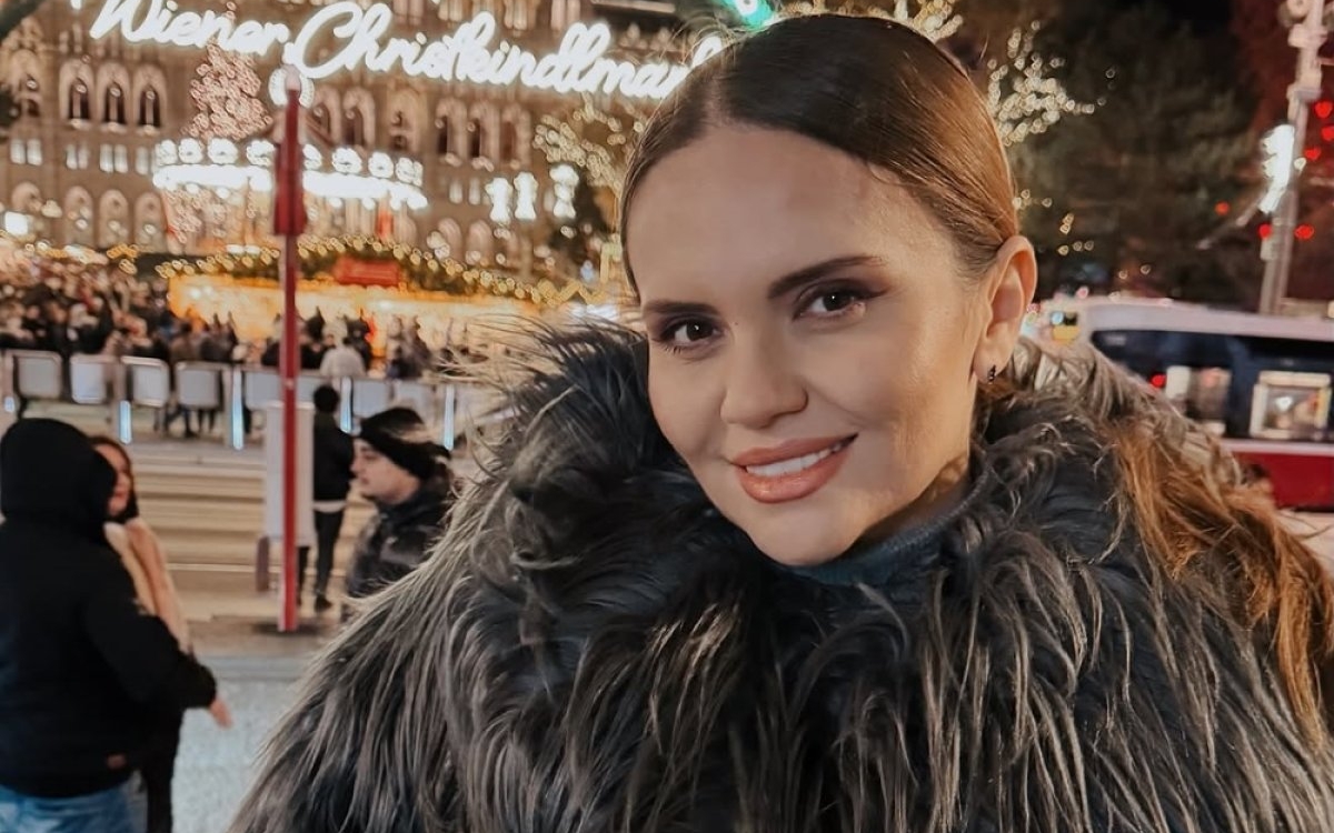 Cristina Șișcanu a fost dată afară de la Metropola TV? Vedeta s-ar afla în plin scandal cu trustul după ce emisiunea ei a fost scoasă din grilă
