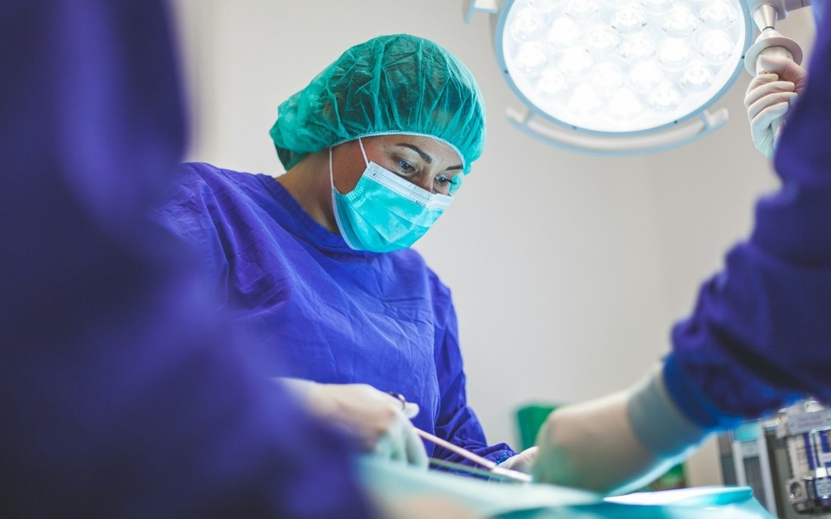Cum să te pregătești pentru o recuperare rapidă după o intervenție estetică