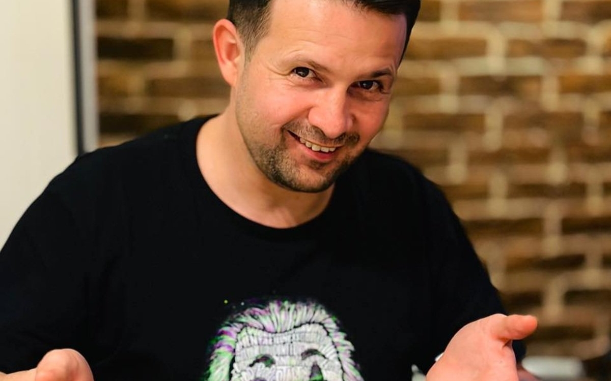 Tragica poveste de viață a magicianului Robert Tudor. „De aia am gura strâmbă"