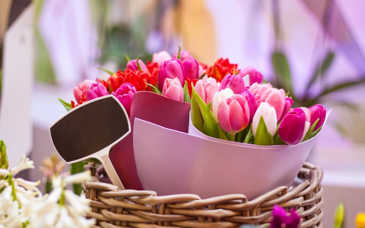 Dăruiește emoție cu florile de la Maison Dadoo – Cele mai rafinate buchete de primăvară