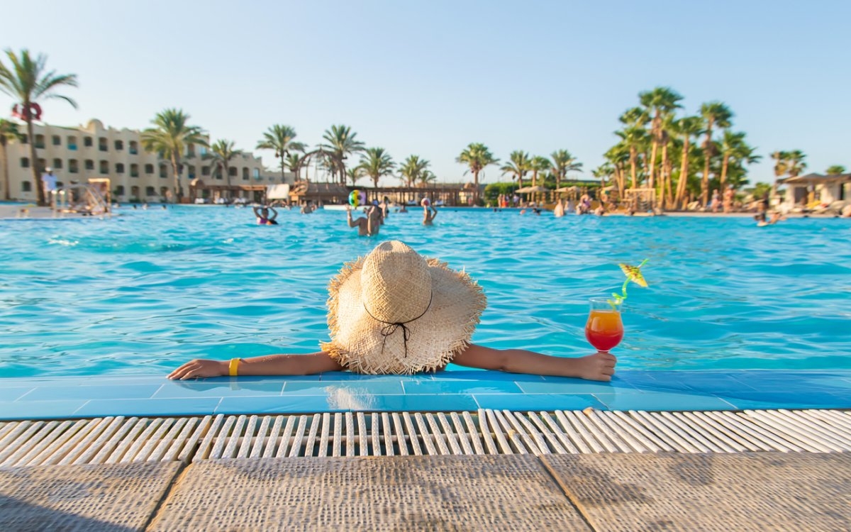 Vacanțe de vis și fără griji la doar un click distanță - Hello Holidays vine cu oferte exclusive!