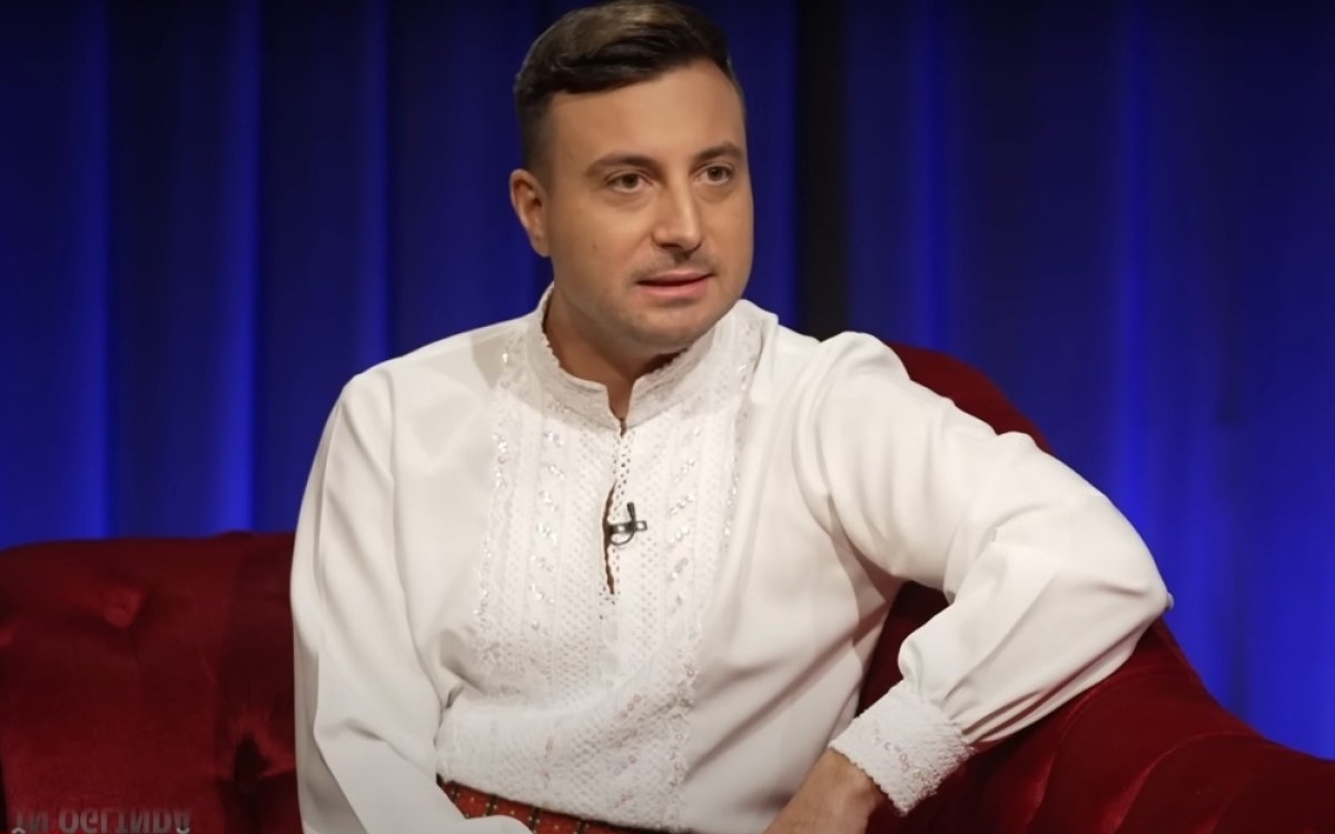 Valentin Sanfira, la un pas de tragedie. Cum era să fie călcat cu plugul chiar de mama lui