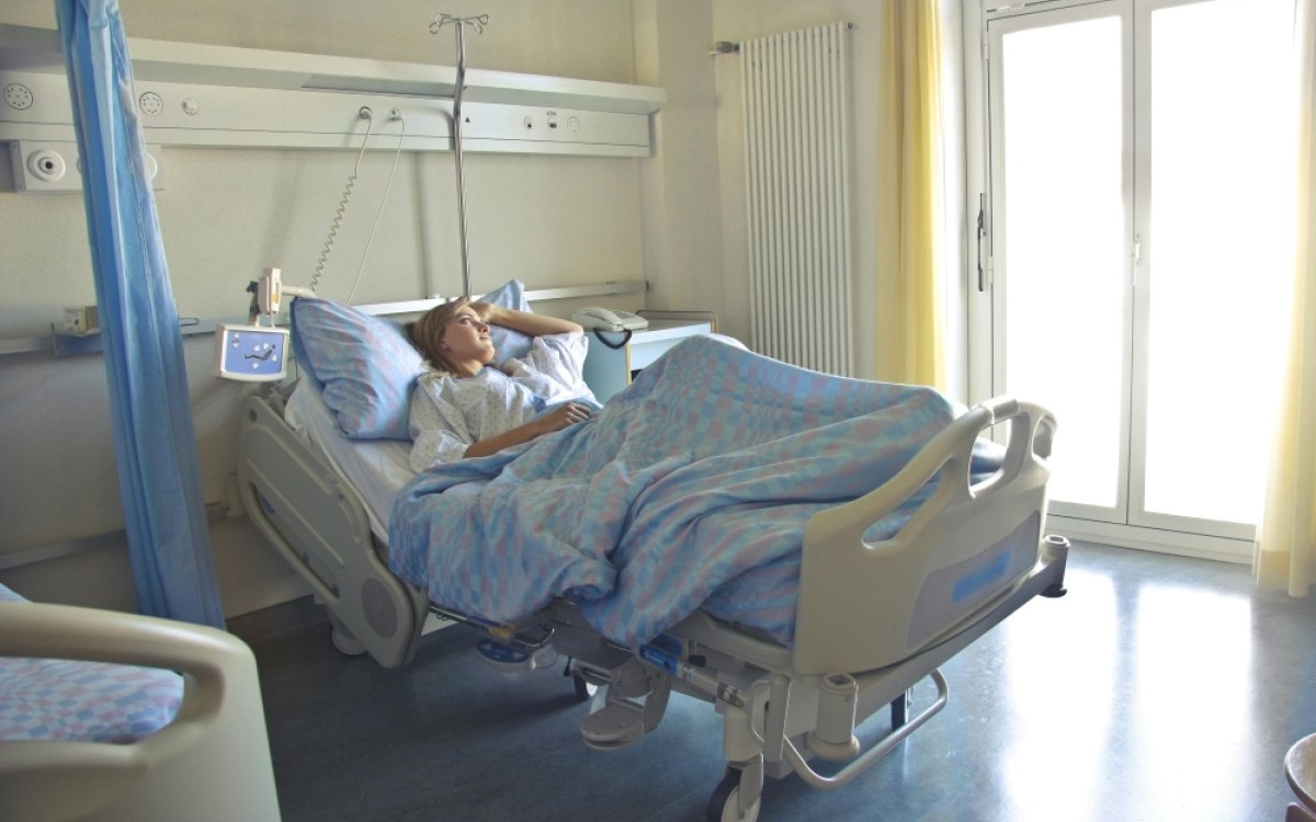 O femeie de 38 de ani și-a pierdut brusc pofta de mâncare și în câteva zile viața i s-a schimbat în mod tragic. Medicii i-au mai dat doar câteva luni de trăit