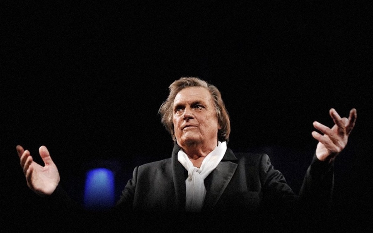 Florin Piersic s-a întors la teatrul din Cluj. A fost primit în ropote de aplauze