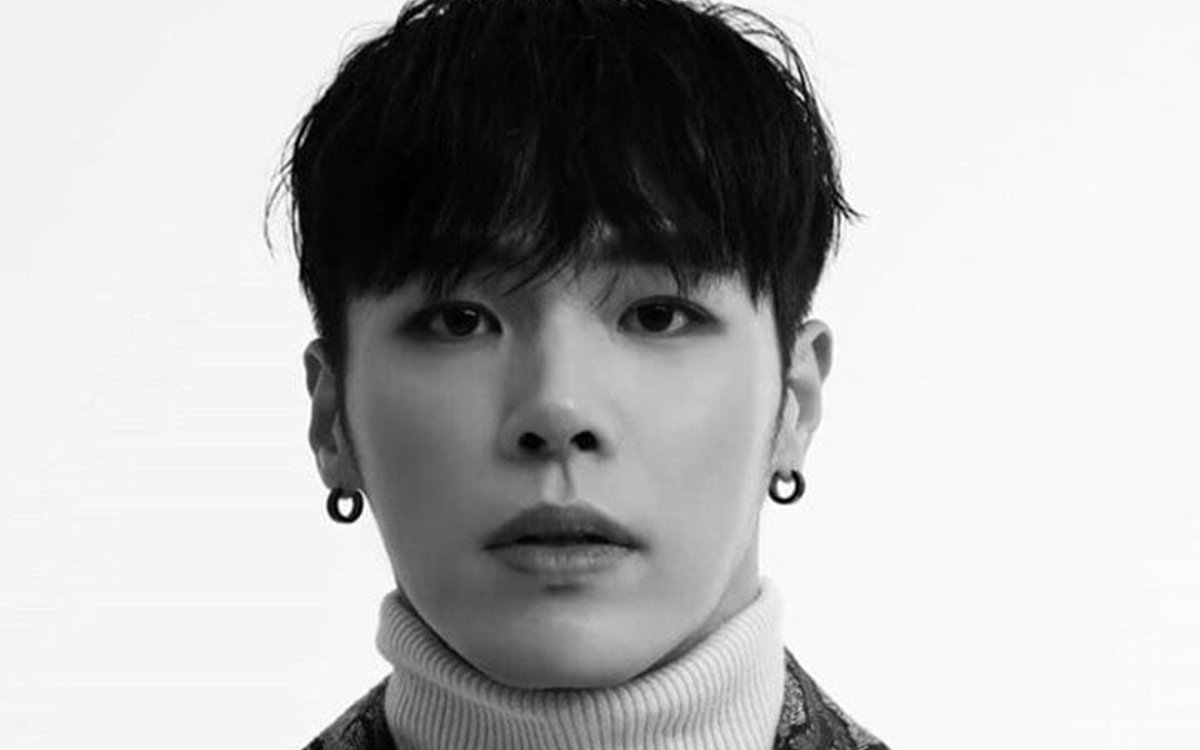 Cumplită tragedie. Un cunoscut artist de peste hotare a murit la 43 de ani. A fost găsit fără suflare în casă