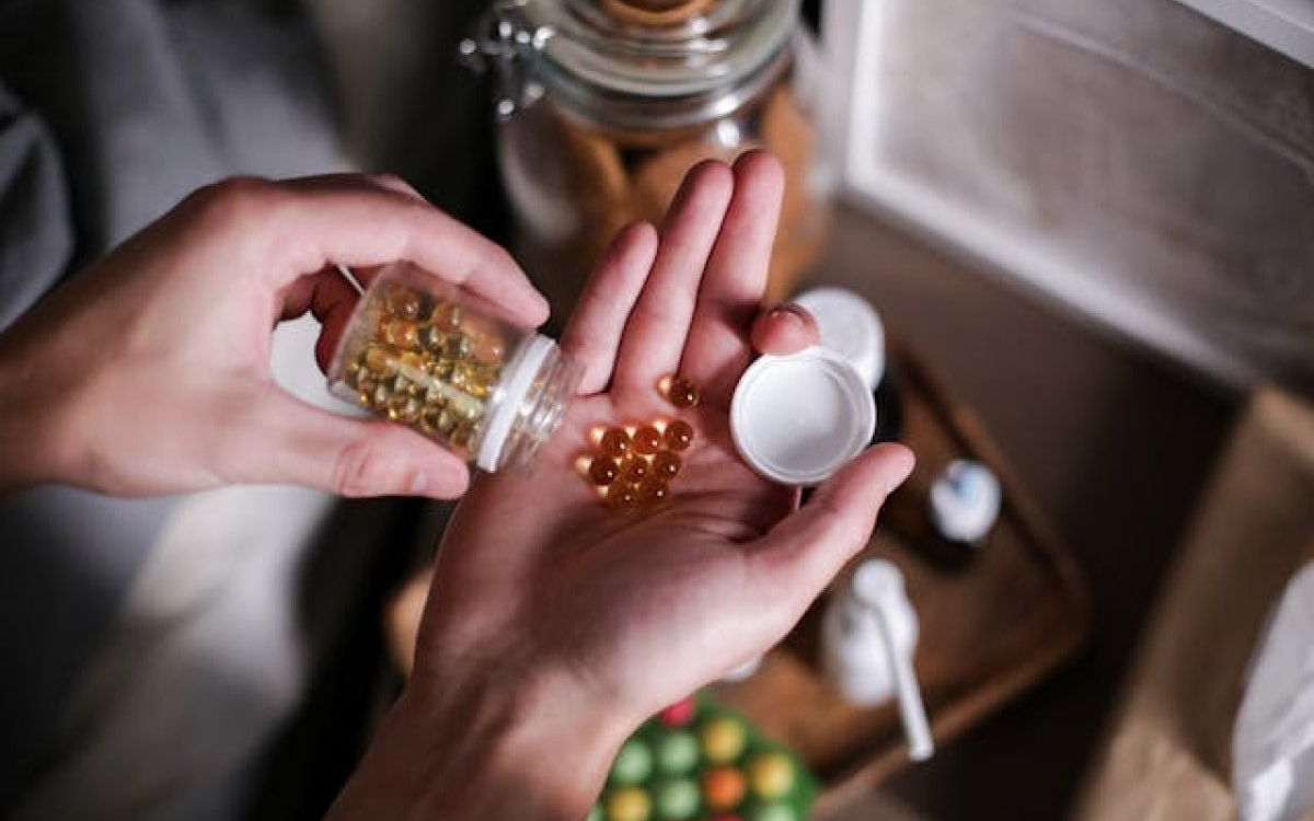 10 suplimente alimentare pe care să le iei la menopauză