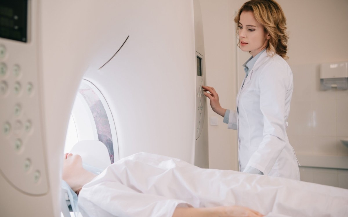 La cât timp se poate repeta o tomografie computerizată (CT)?