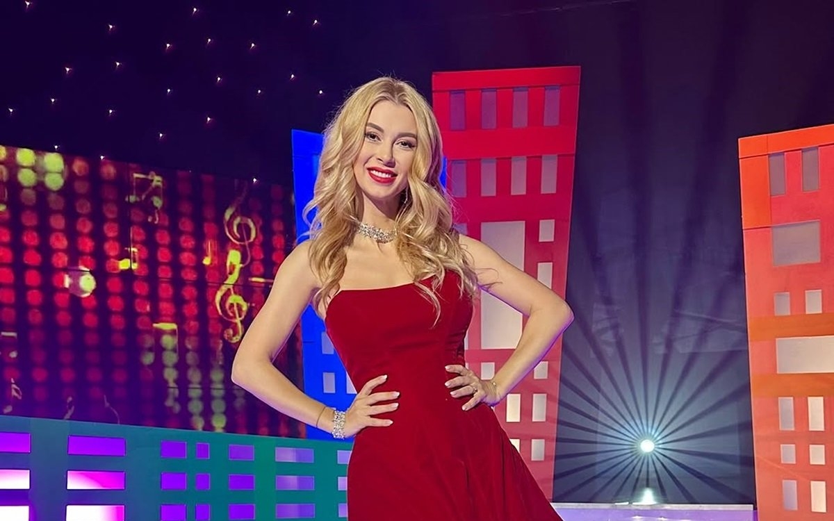 Nu poate sta departe de lumina reflectoarelor. Andreea Bălan revine la televizor după ce și-a dat demisia de la Antena 1