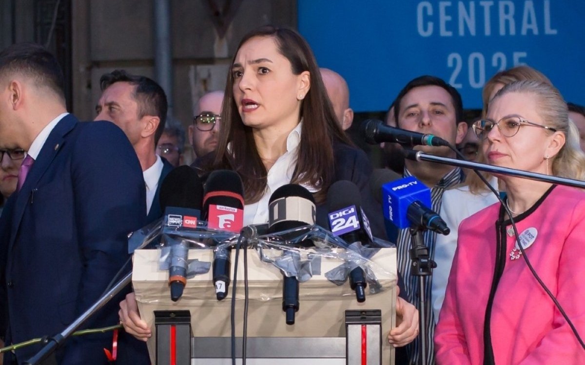 Reacția Anamariei Gavrilă după ce tot mai mulți deputați POT au plecat din partid după alegerile prezidențiale. "I-au trădat pe români"