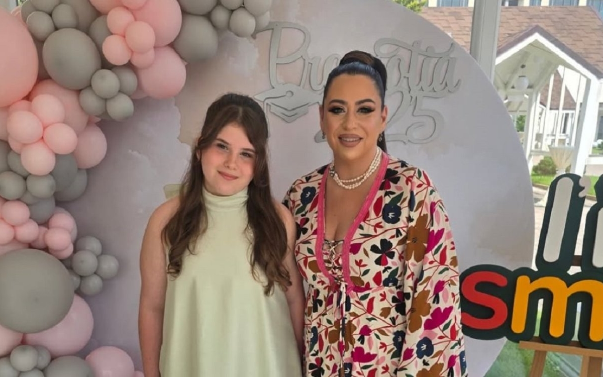 Fiica Oanei Roman a terminat clasa a IV-a. Cât de frumoasă a fost Isa la banchetul de final de an și cât de emoționată a fost mama ei