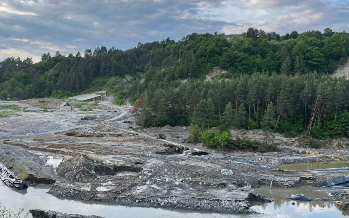 Dezastru la Salina Praid: mina ar fi compromisă. Există discuții pentru săparea unor noi galerii și un sprijin financiar de 300 de milioane de lei pentru cei afectați de inundații