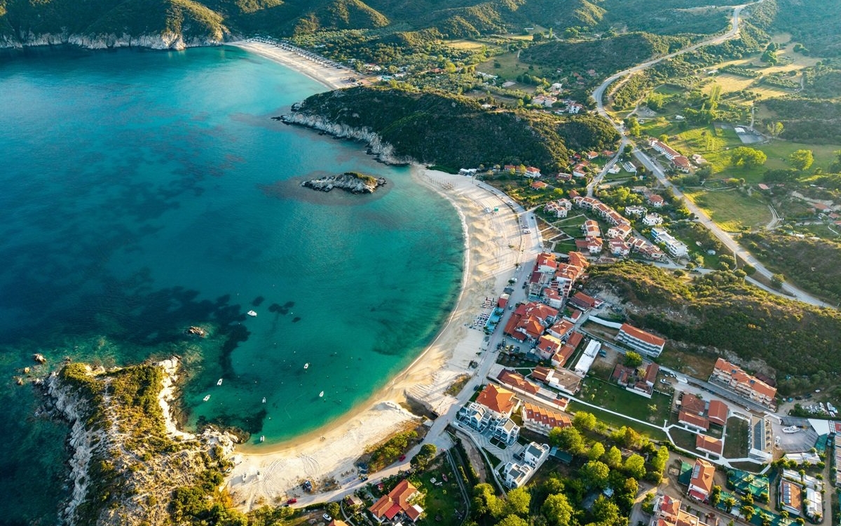 O familie de români a fost jefuită în Grecia. Turiștii susțin că hoții și proprietarul unde s-au cazat ar fi complici