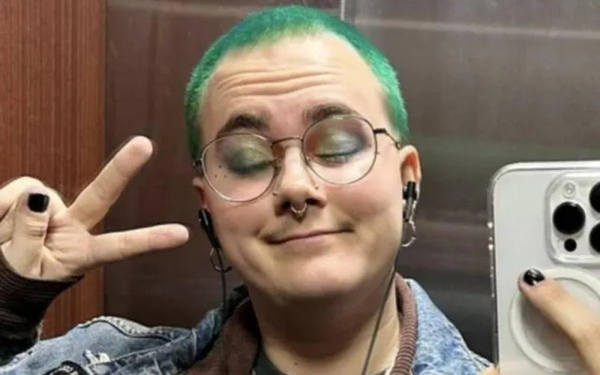 Nepoata regelui Mihai, Elisabeta-Maria, se identifică ca trans și non-binar. "Nu sunt nici bărbat, nici femeie"