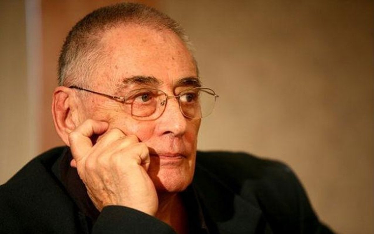 Horia Moculescu, extrem de dezamăgit de organizarea festivalului „Beach Please” și-l atacă dur pe Selly. „Mizeria e un act artistic?”