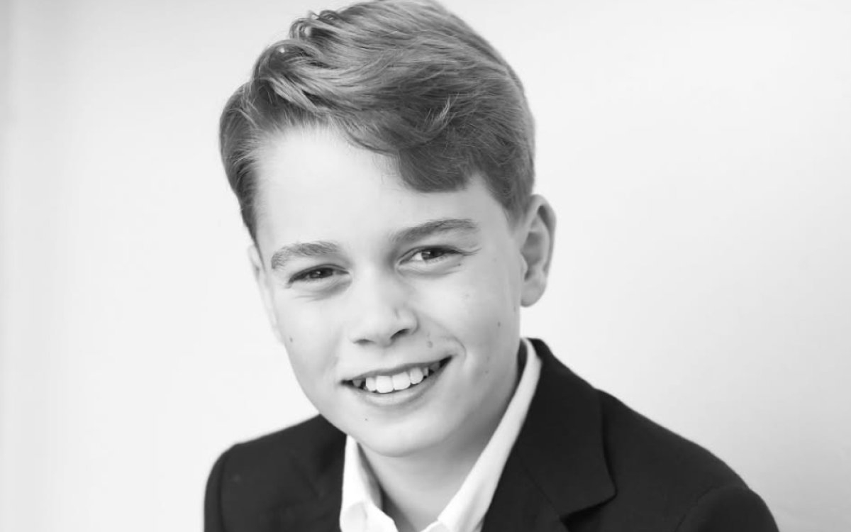 Prințul George a împlinit 12 ani. Seamănă pe zi ce trece tot mai mult cu prințul William