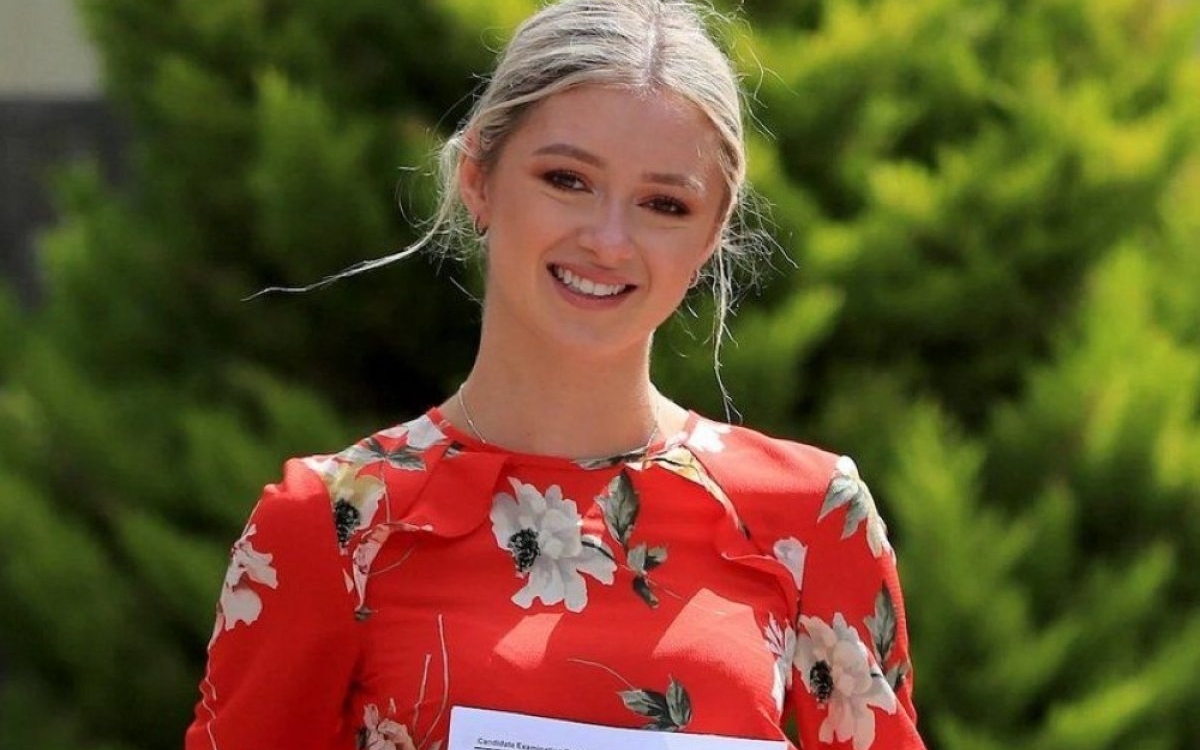 Paloma, o tânără de 23 de ani antivaccinistă a murit de cancer după ce a refuzat chimioterapia. Mama ei aduce acuzații grave medicilor