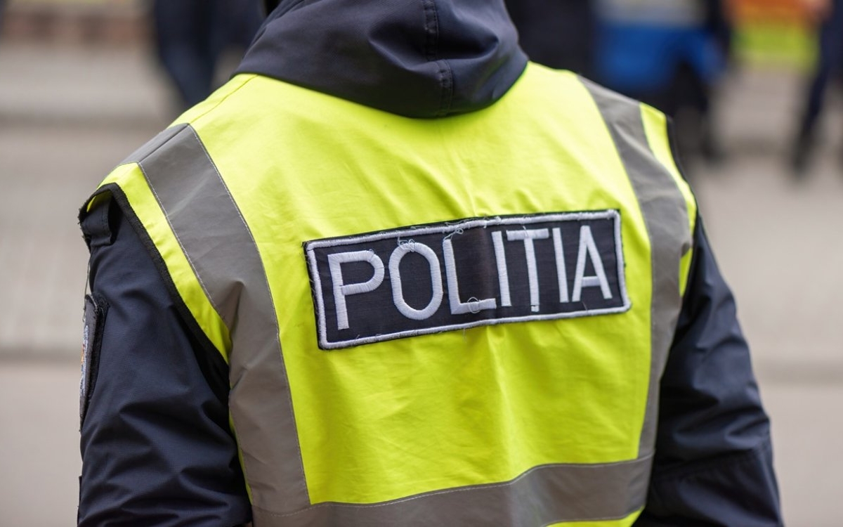 O fetiță de 13 ani din Sibiu, olimpică la engleză, a fost găsită fără viață în casă. Mama ei a găsit-o spânzurată