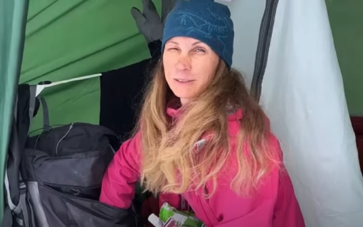 Natalia, o alpinistă de 48 de ani, a murit în munți, după 14 zile de agonie. Autoritățile încă nu-i pot recupera trupul neînsuflețit