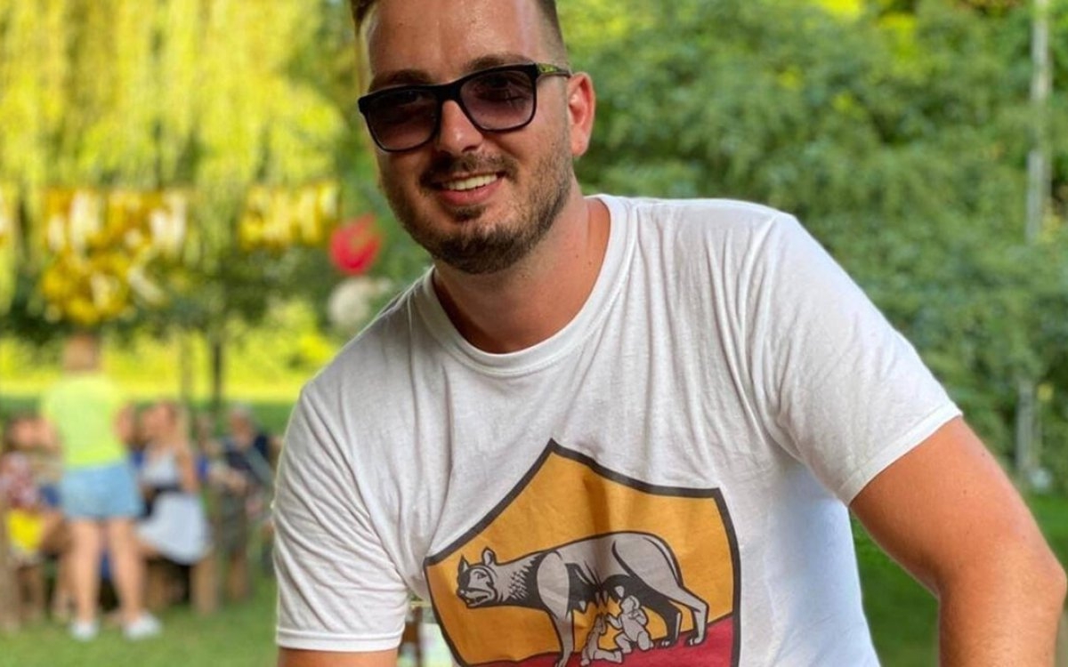 Alex, un tânăr de 35 de ani a murit răpus de o boală cruntă în Italia, printre străini. A luptat pentru viața lui până-n ultima clipă