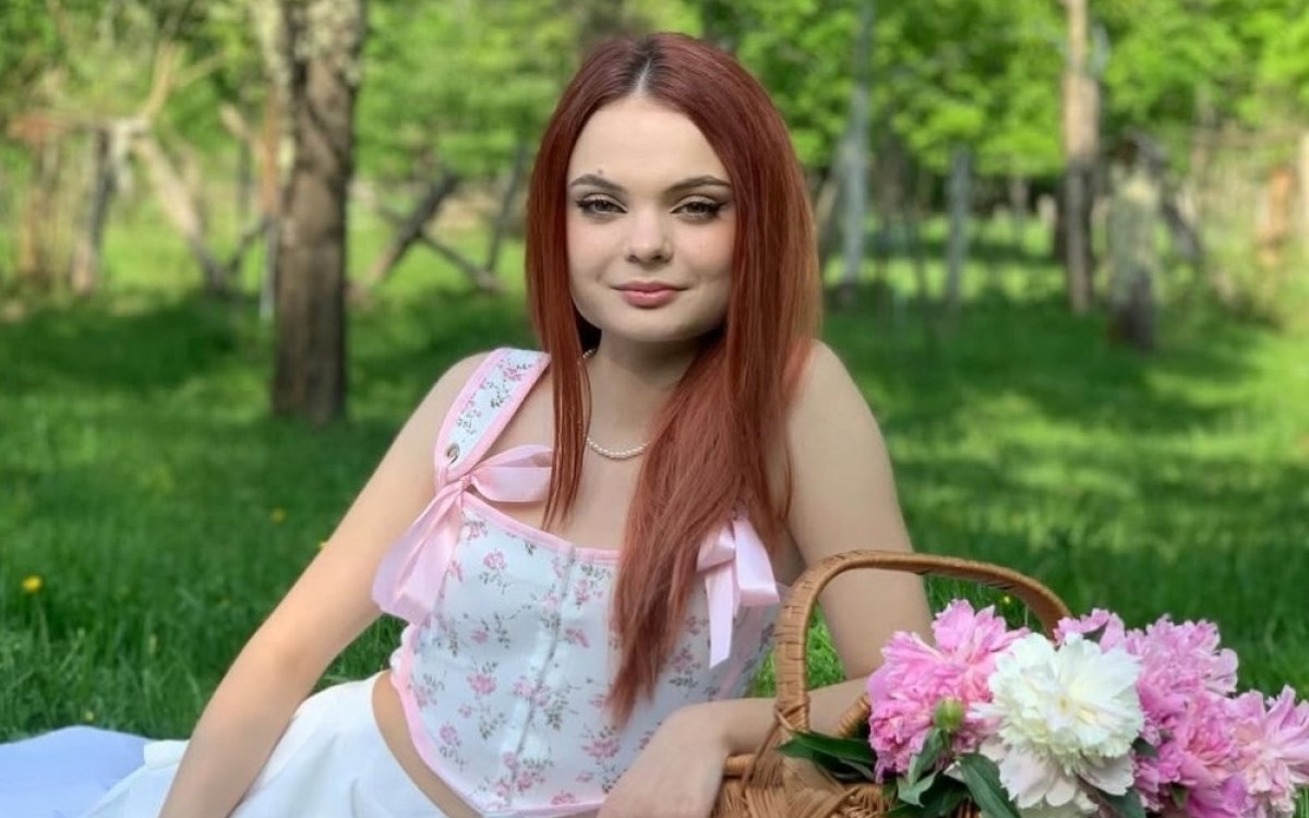 Karla Pușcaș, tânăra din Timișoara amenințată cu moartea de propriul tată, trăiește clipe de coșmar. Mama fetei s-a împăcat cu bărbatul