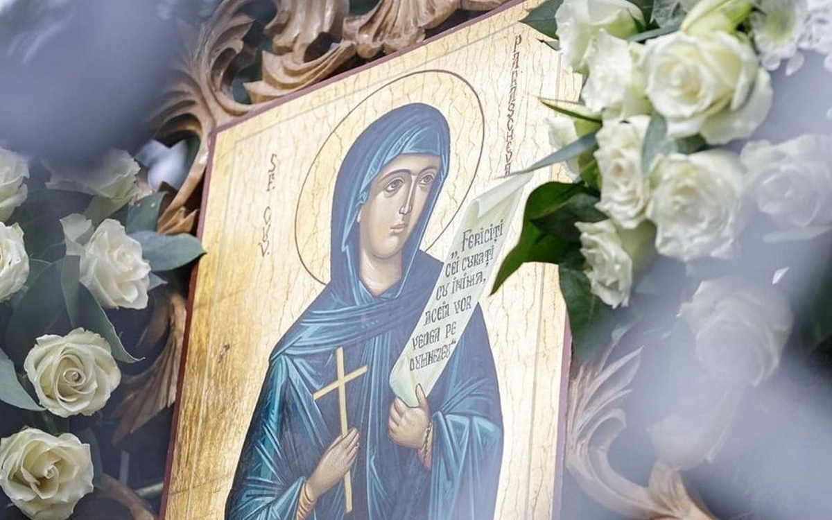 Cea mai puternică rugăciune către Sfânta Parascheva. Aduce noroc și liniște în familie