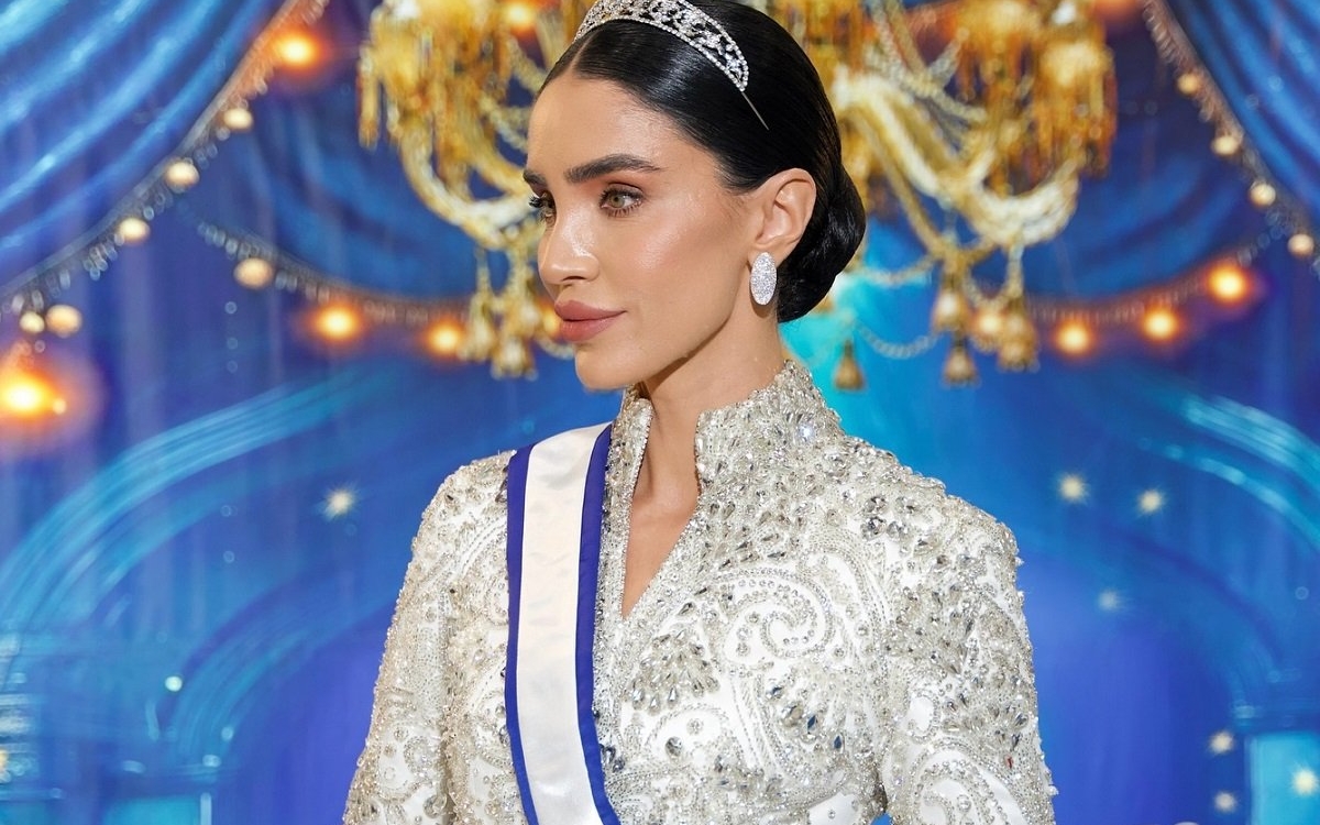 Adelina Pestrițu a întors toate privirile la Balul Prinților și Prințeselor de la Monte Carlo! A purtat tiară cu diamante și o rochie de peste 20 de kilograme