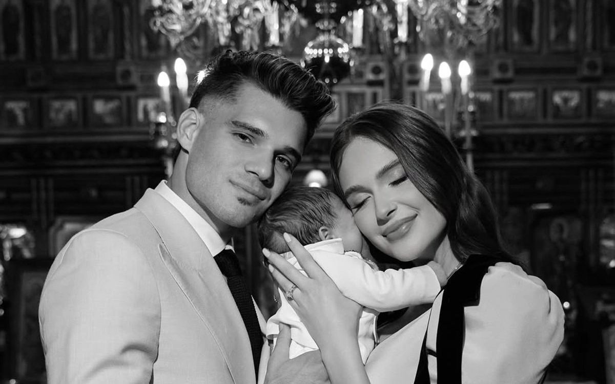 Elena și Ianis Hagi și-au botezat băiețelul în mare secret. Ce nume deosebit au ales pentru primul nepot al lui Gică Hagi