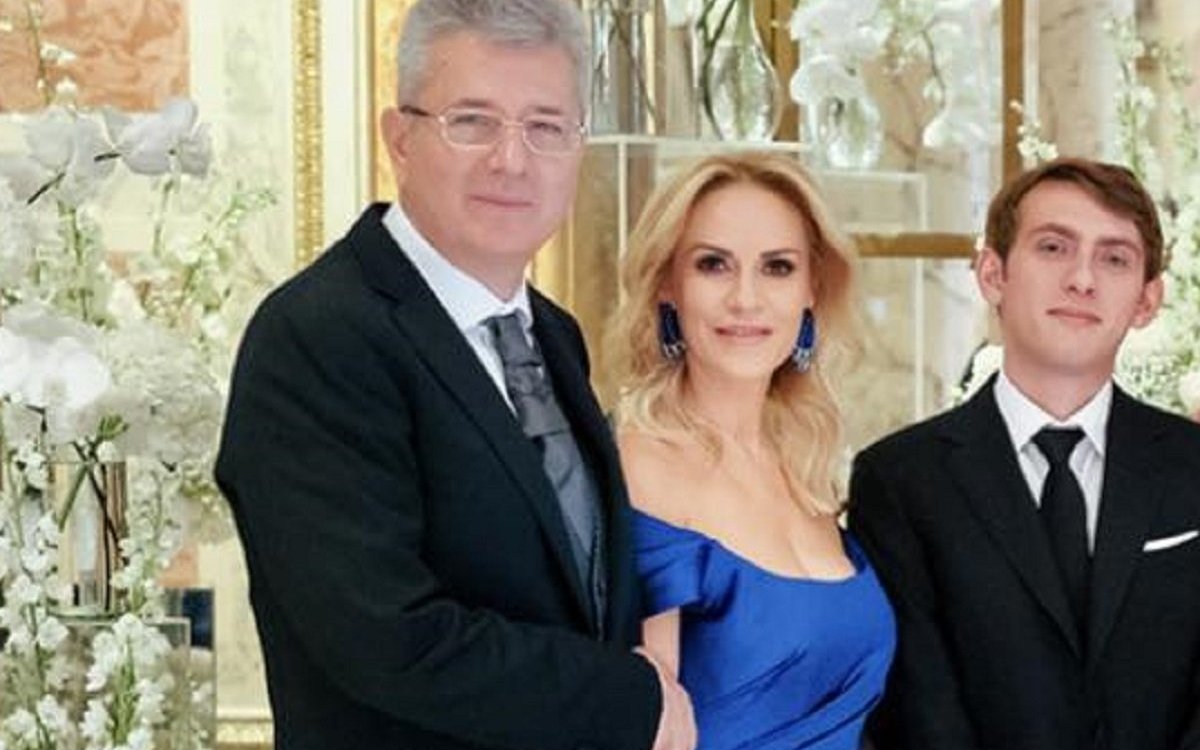 Fiul Gabrielei Firea a împlinit 30 de ani. Ce mesaj emoționant i-a transmis mama lui