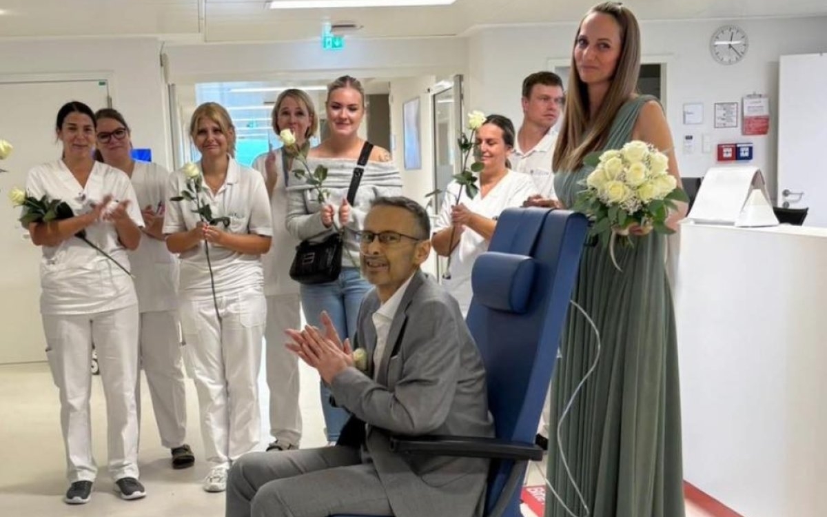Stefan a murit la doar câteva zile după ce s-a căsătorit în spital. Era internat la Terapie Intensivă și ultima lui dorință a fost să-i spună "DA" femeii iubite
