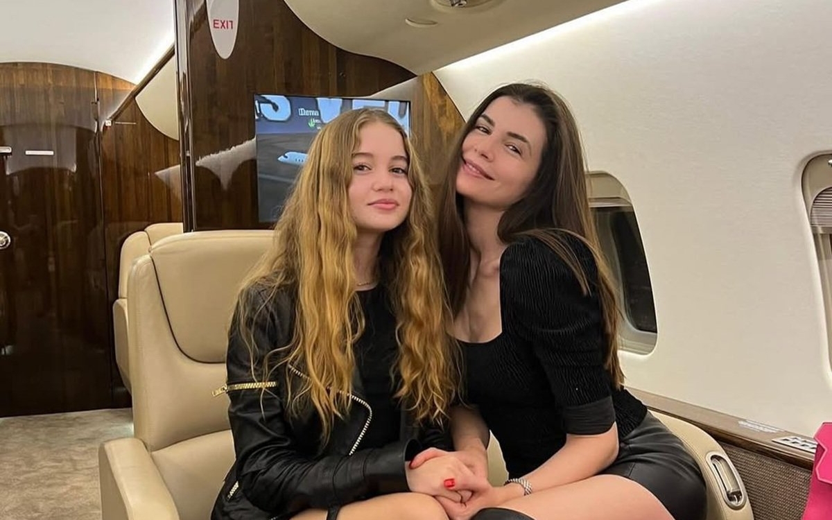 Irina Columbeanu a obținut o bursă importantă peste hotare și spune că reușita i se datorează mamei sale: „Mama mea este piatra de temelie a muncii mele”