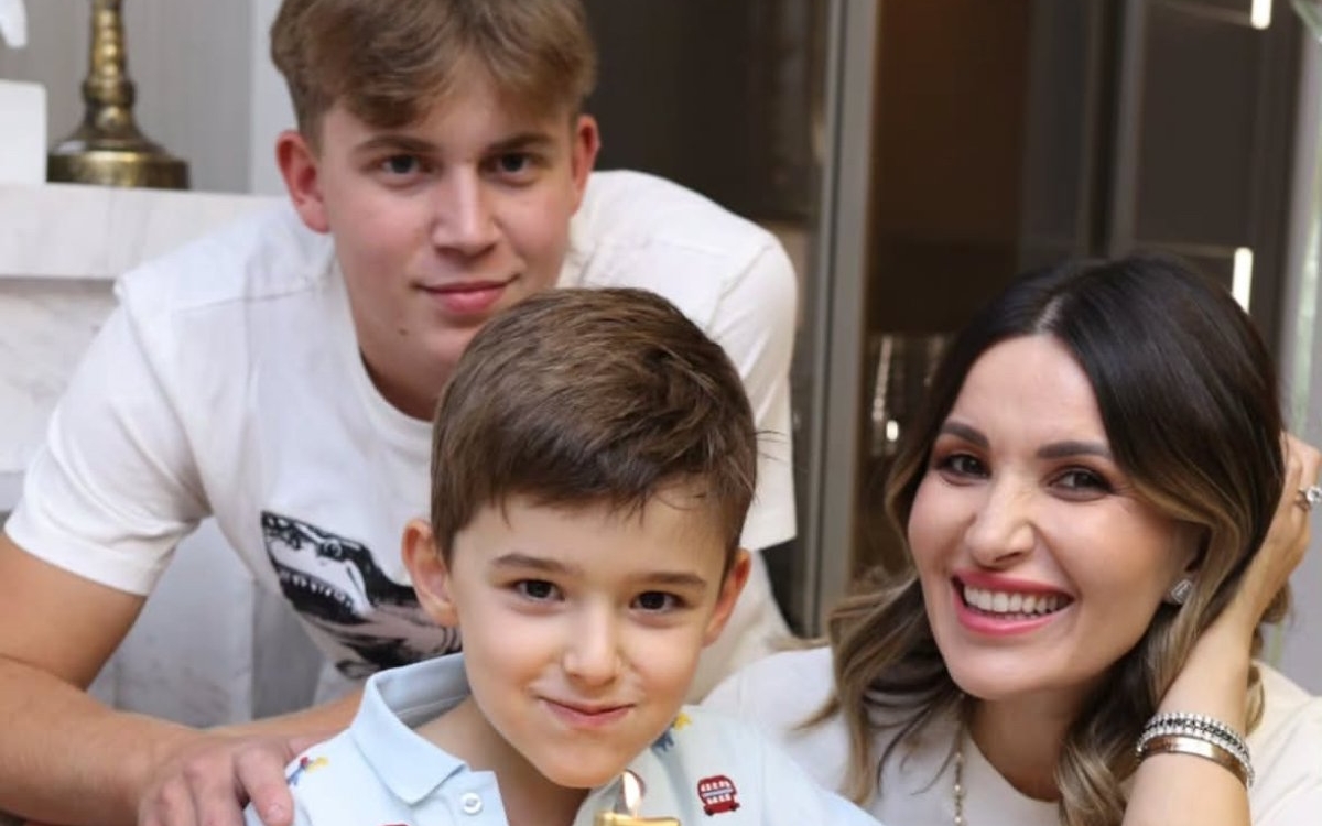 Fiul cel mic al Elei Crăciun a împlinit 7 ani și a primit cadoul mult dorit: o aniversare cu peripeții și emoții