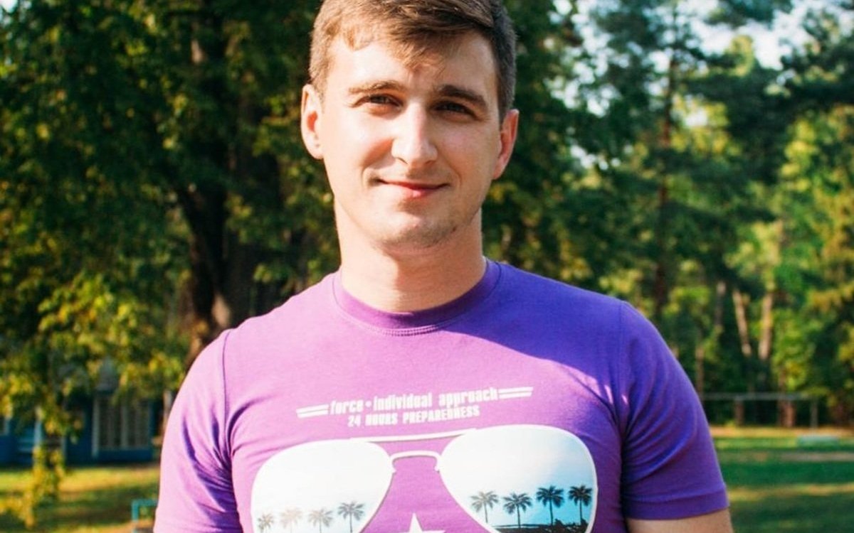 Eugen, un bărbat de 39 de a murit tragic în Franța, lăsând în urmă două fetițe orfane. Familia depune eforturi uriașe să-l aducă acasă