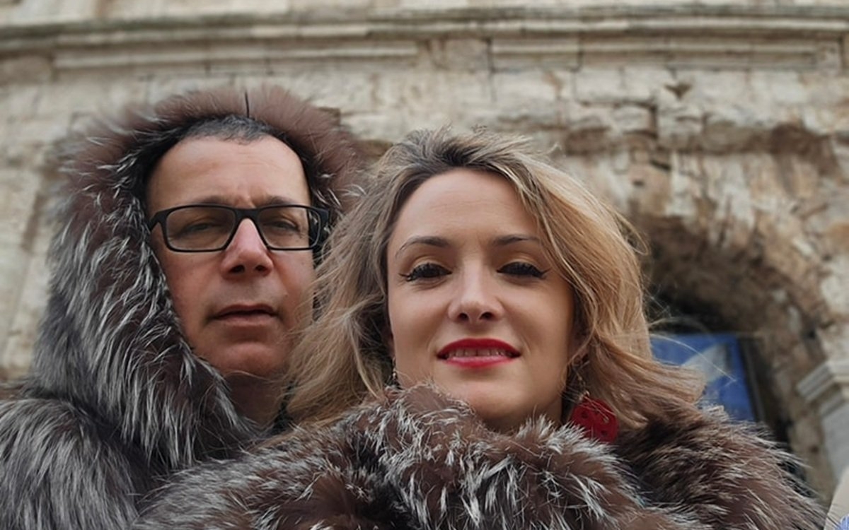 Amalia Bellantoni a fost arestată pentru tâlhărie și lovire. Împreună cu soțul ei ar fi agresat un cuplu de bătrâni