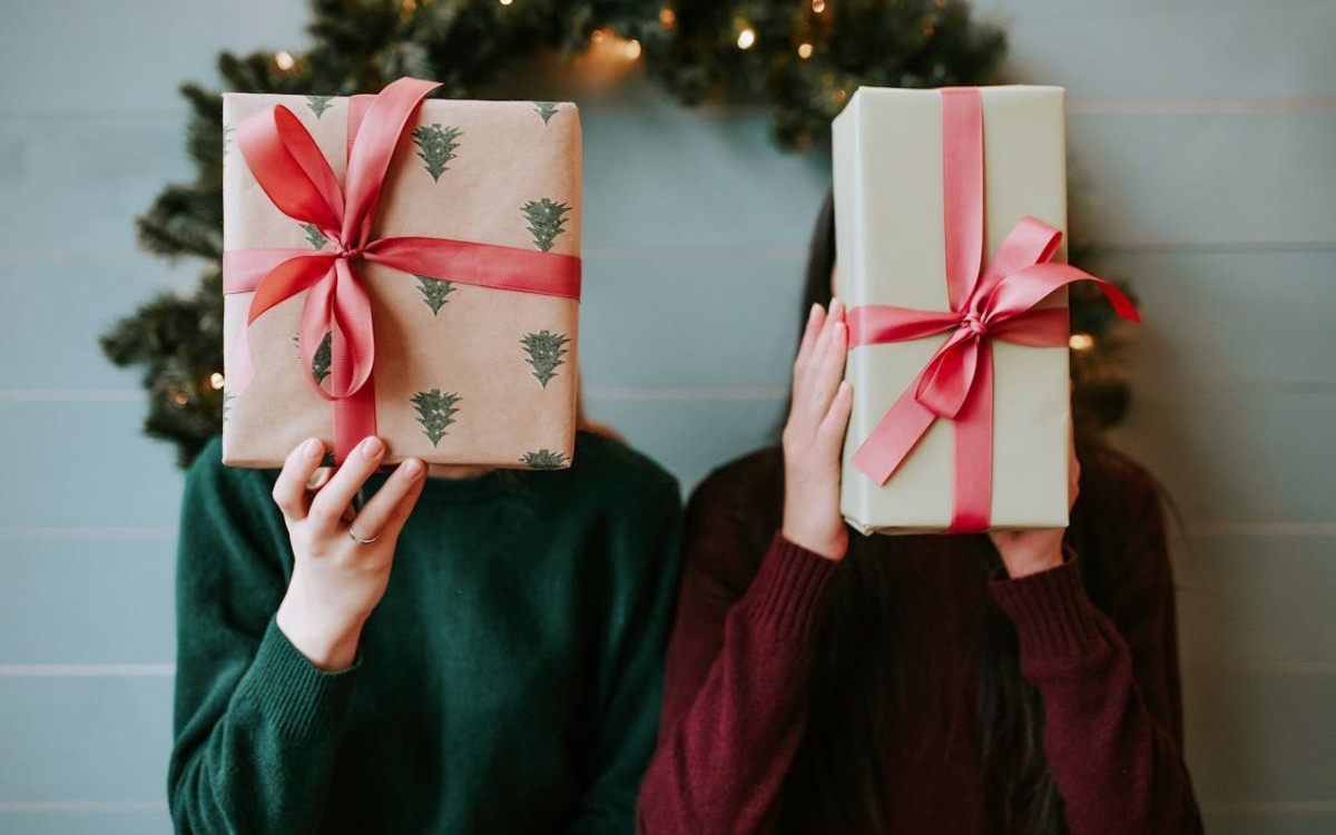 Ghidul Experimenteaza.ro: cum alegi cadoul potrivit pentru fiecare tip de persoană