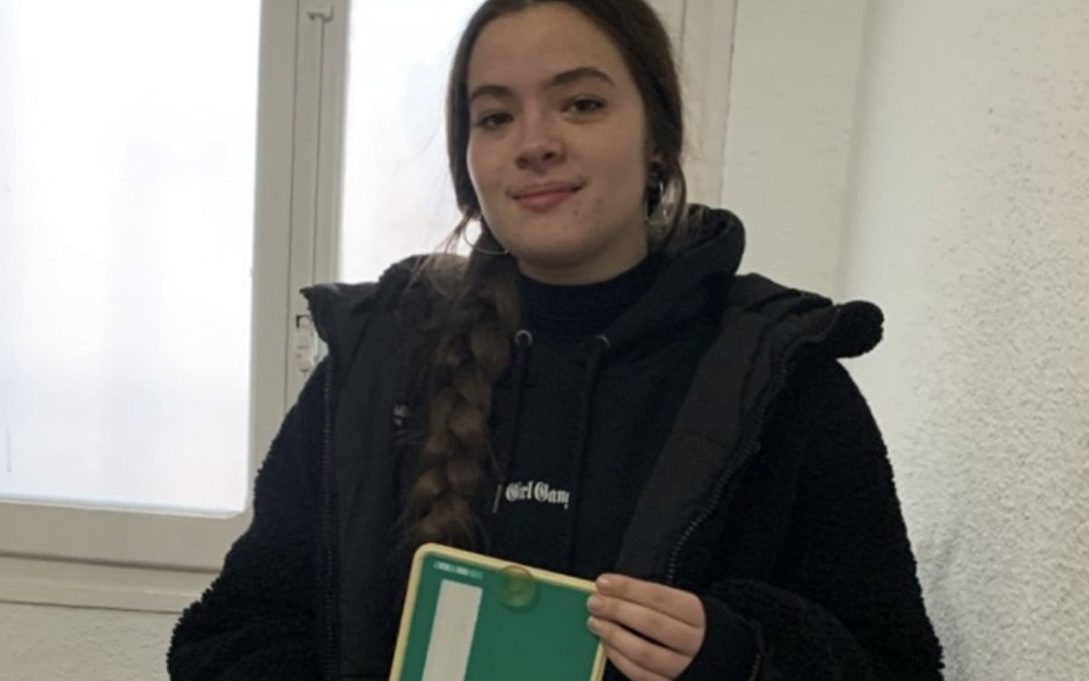 Violeta, o tânără de 20 de ani a murit tragic în Spania, după ce ar fi alunecat de pe un pod.  A căzut de la peste 10 m înălțime