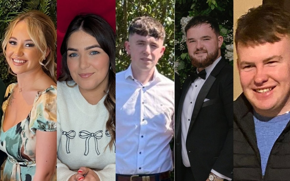 Cinci tineri cu vârste cuprinse între 20 și 23 de ani au murit într-un tragic accident. Mașina lor a fost complet distrusă, n-au avut nicio șansă de supraviețuire