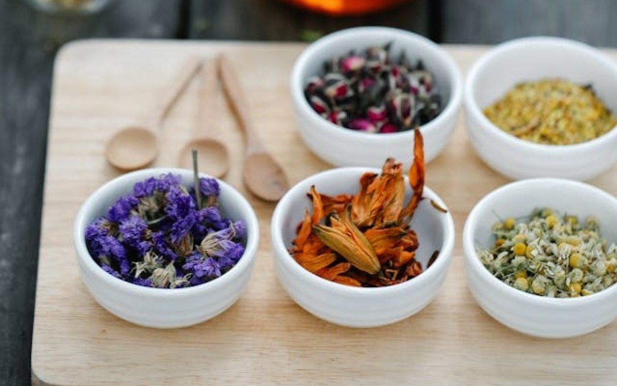 Apinegina: beneficii și recomandări