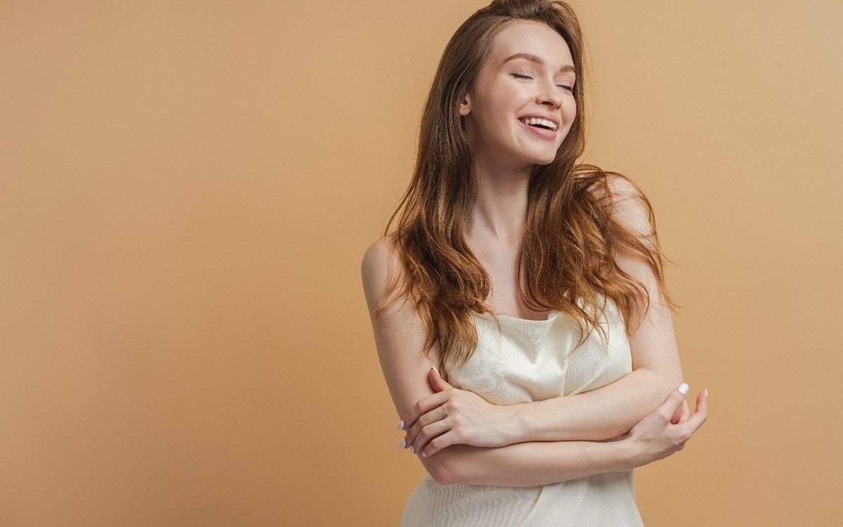 ESTROVITAL® INTIM: aliatul tău discret pentru echilibru feminin și confort în fiecare zi