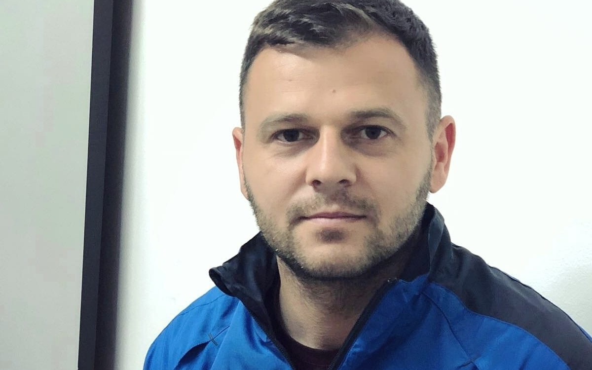 Leontin, un fotbalist de 39 de ani a murit tragic într-un accident violent. A lăsat în urmă un copilaș și o soție distrusă