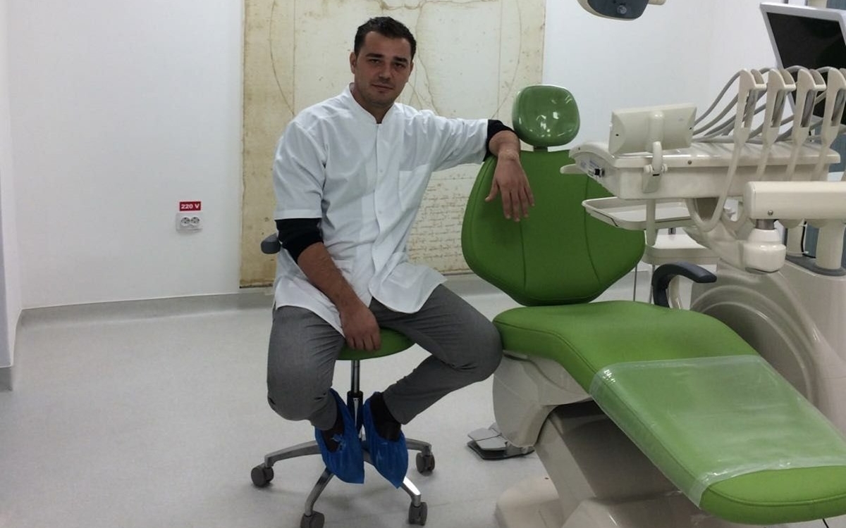 Tudor, un stomatolog de 35 de ani din Călărași, a fost găsit mort în cabinetul său. Ce l-a împins să-și pună capăt zilelor